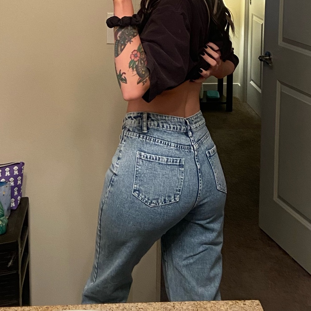 Light Wash SHEIN Mom Jeans